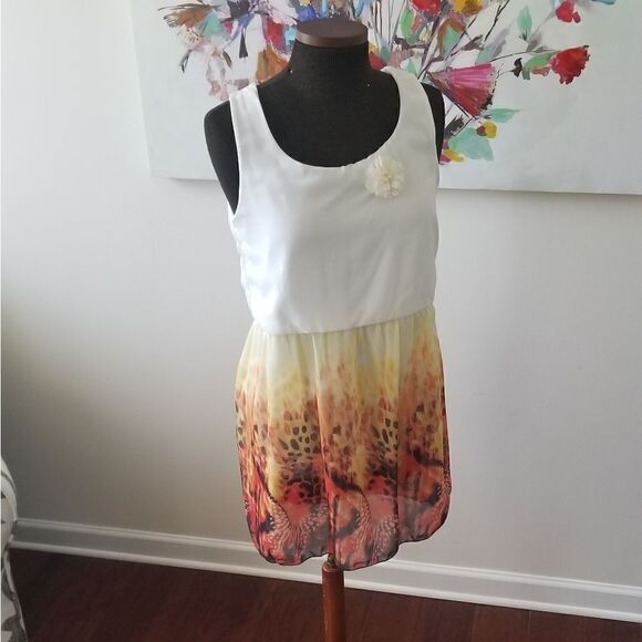 Kate's Multicolored  Dress  - Picture 4 of 10